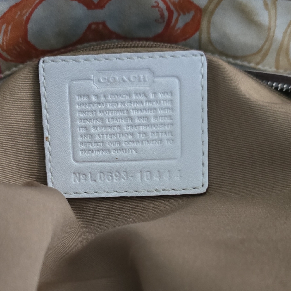 Coach Beige Women's Shoulder Bag